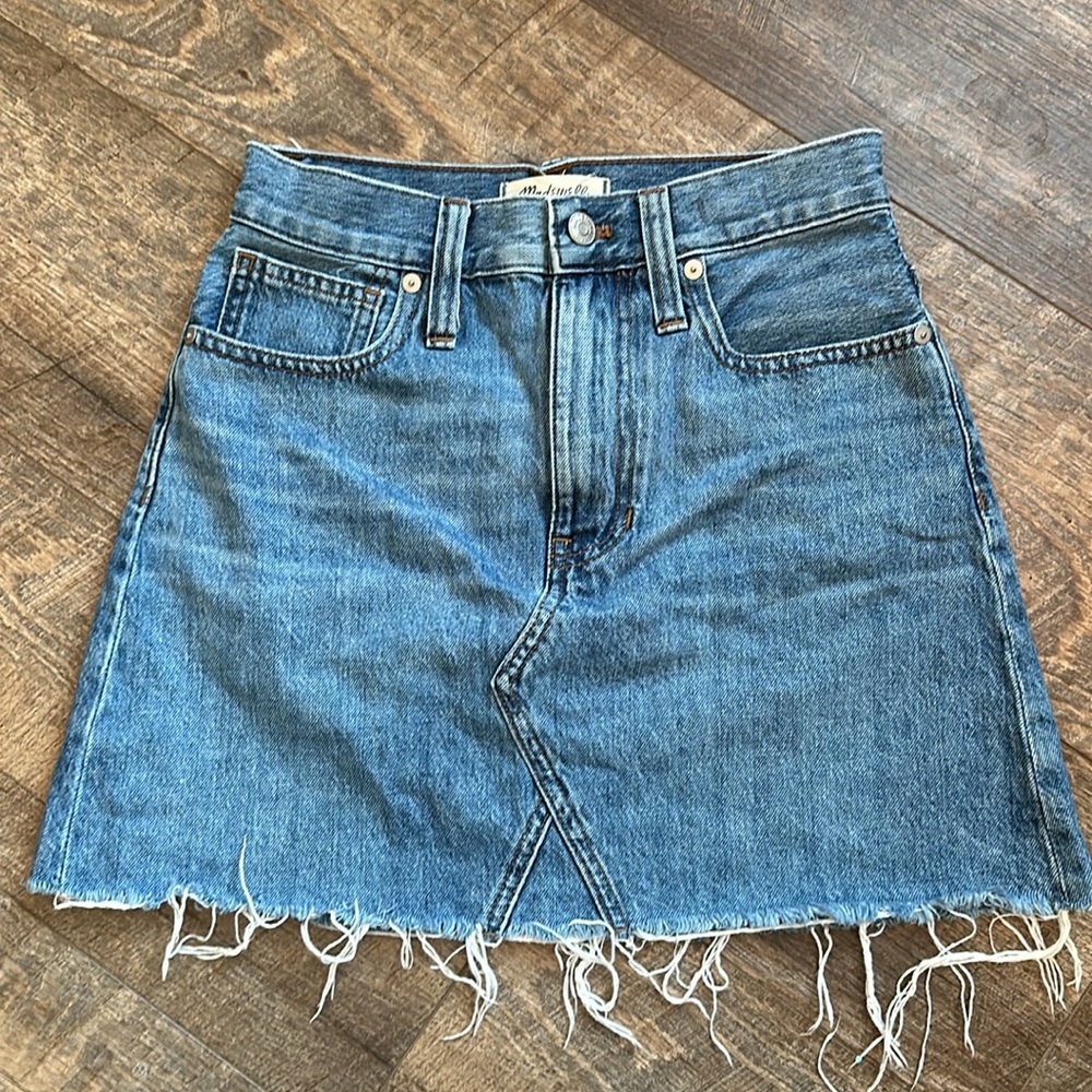 Madewell Denim Skirt - Picture 3 of 15
